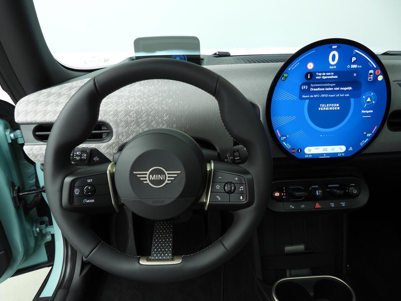 Mini COOPER 3-deurs C Automaat / Favoured Trim / Pakket M / Panoramadak / Park assist / Head-up / Alu wielen 18 inch