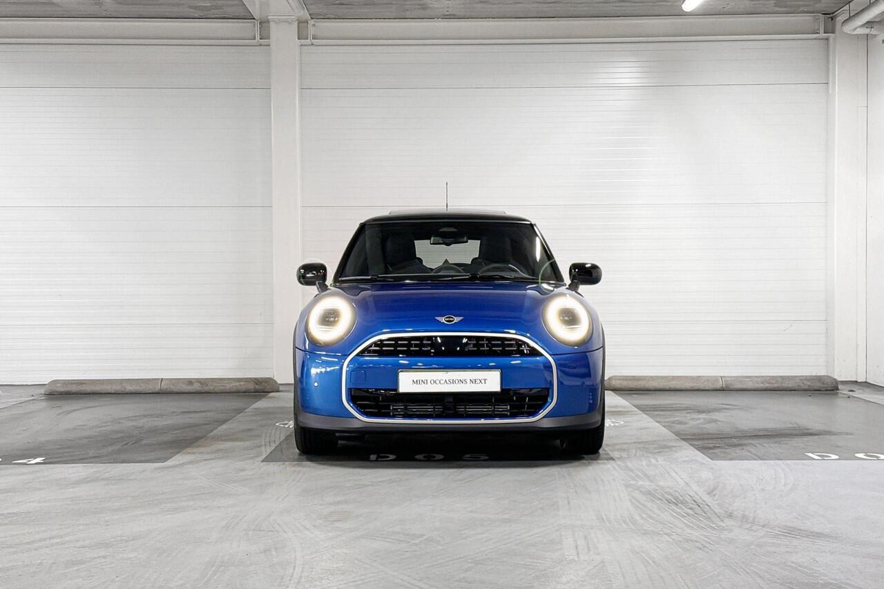 Mini COOPER C | Favoured uitvoering | Pakket M | 18" Night Flash Spoke 2-tone | Selections