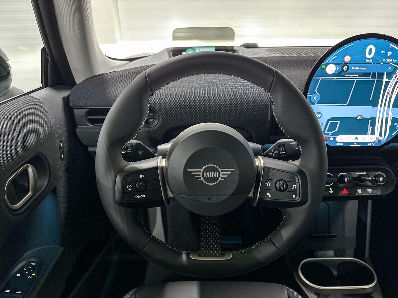 Mini COOPER 3-deurs C | Classic Uitvoering | Pakket S | 17" U-Spoke Grey | Selections