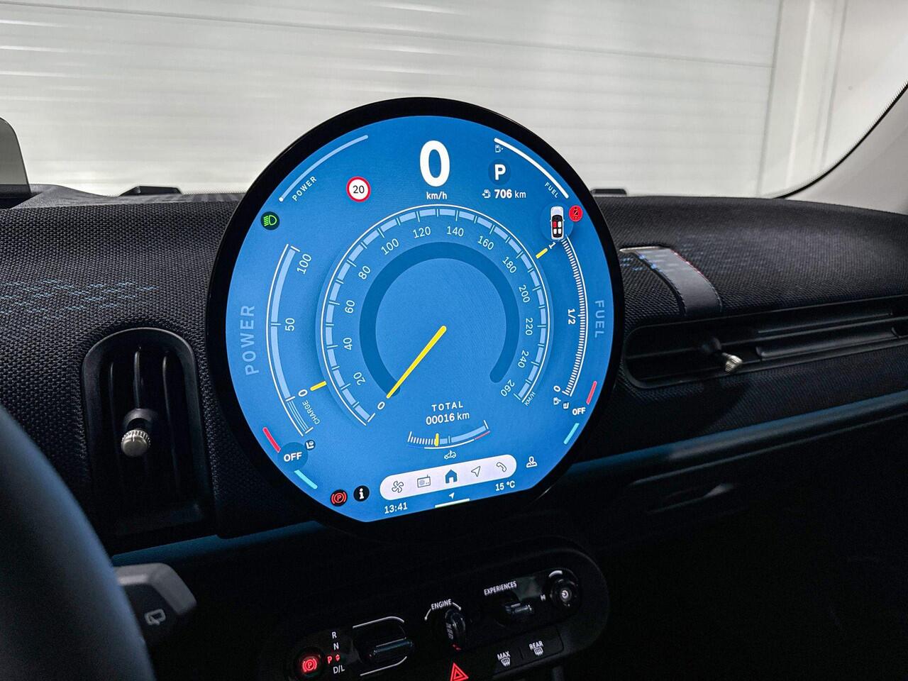 Mini COOPER 3-deurs C | Classic Uitvoering | Pakket S | 17" U-Spoke Grey | Selections