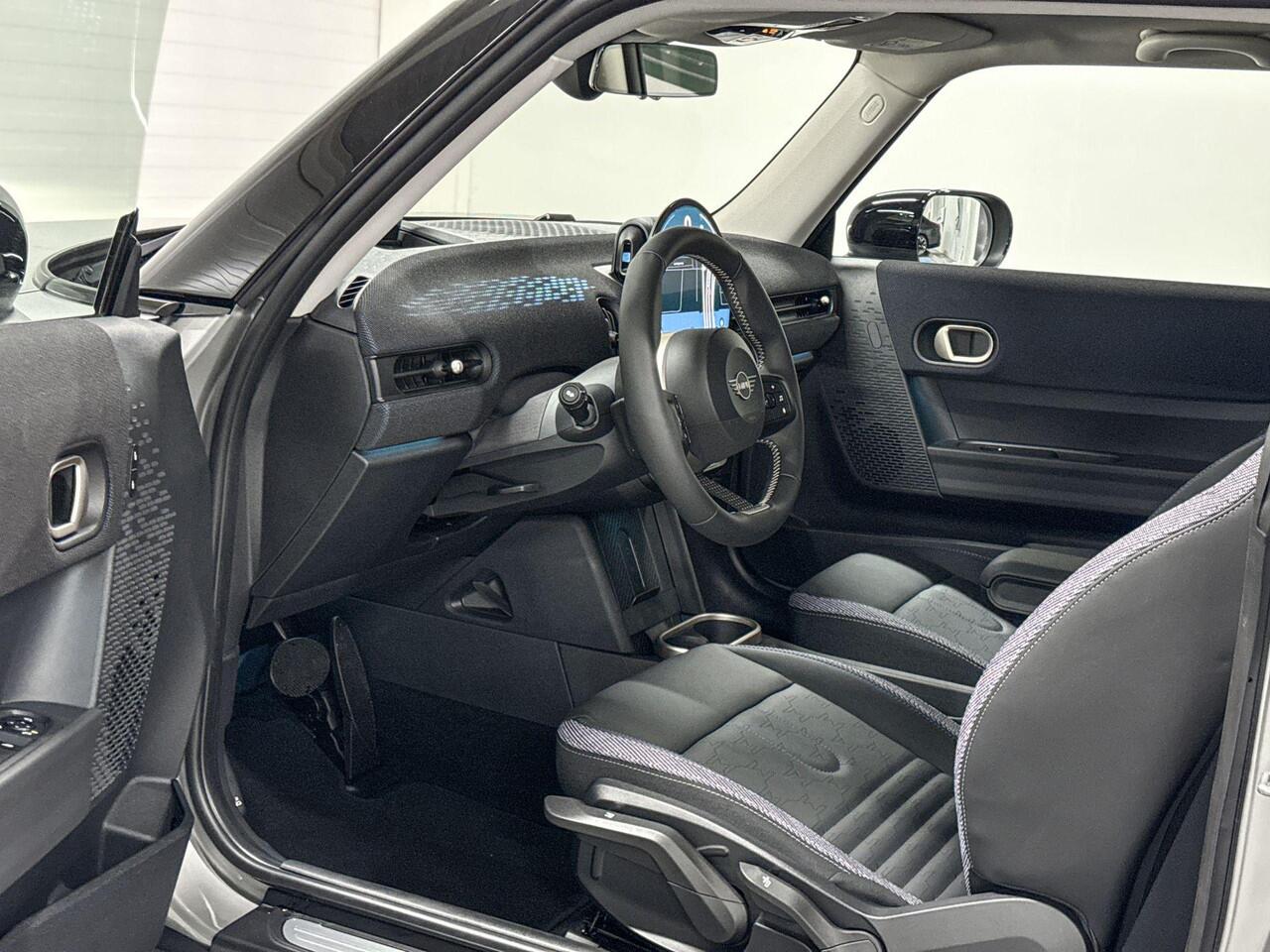 Mini COOPER 3-deurs C | Classic Uitvoering | Pakket S | 17" U-Spoke Grey | Selections