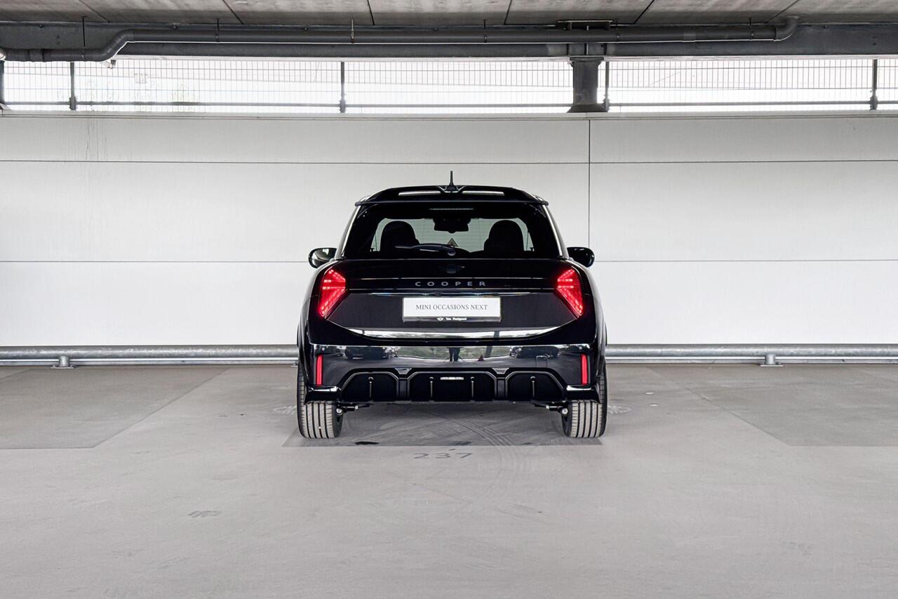 Mini COOPER 3-deurs 1.5 Cooper C John Cooper Works M | Pakket M | Dak in carrosseriekleur