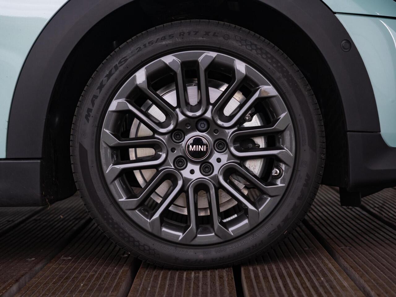 Mini COOPER 5-deurs C