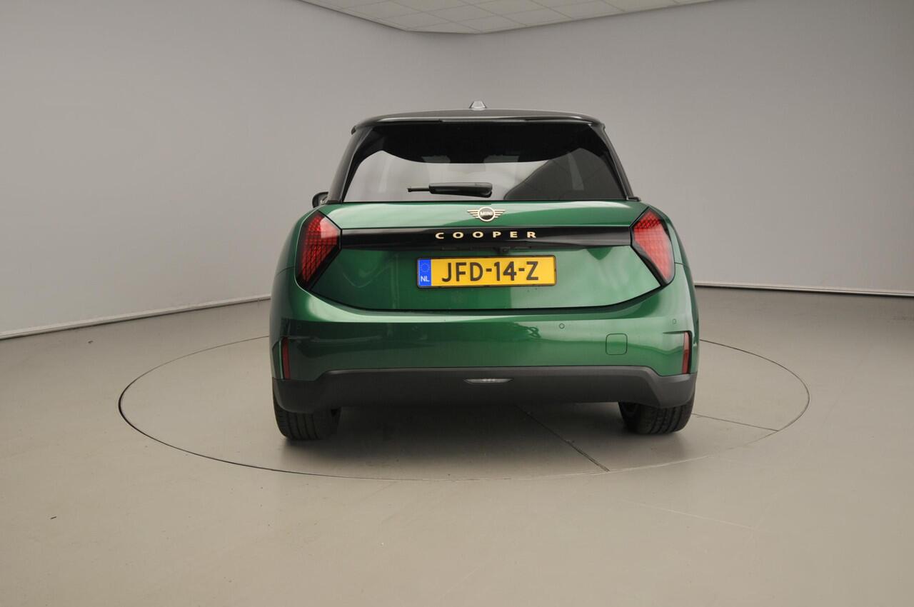 Mini COOPER E Favoured M 40.7 kWh