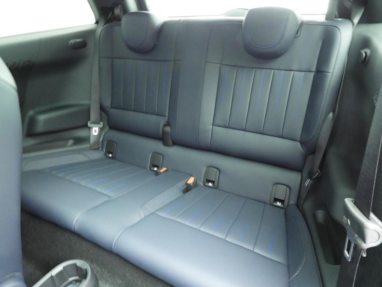 Mini COOPER E Favoured M 40.7 kWh