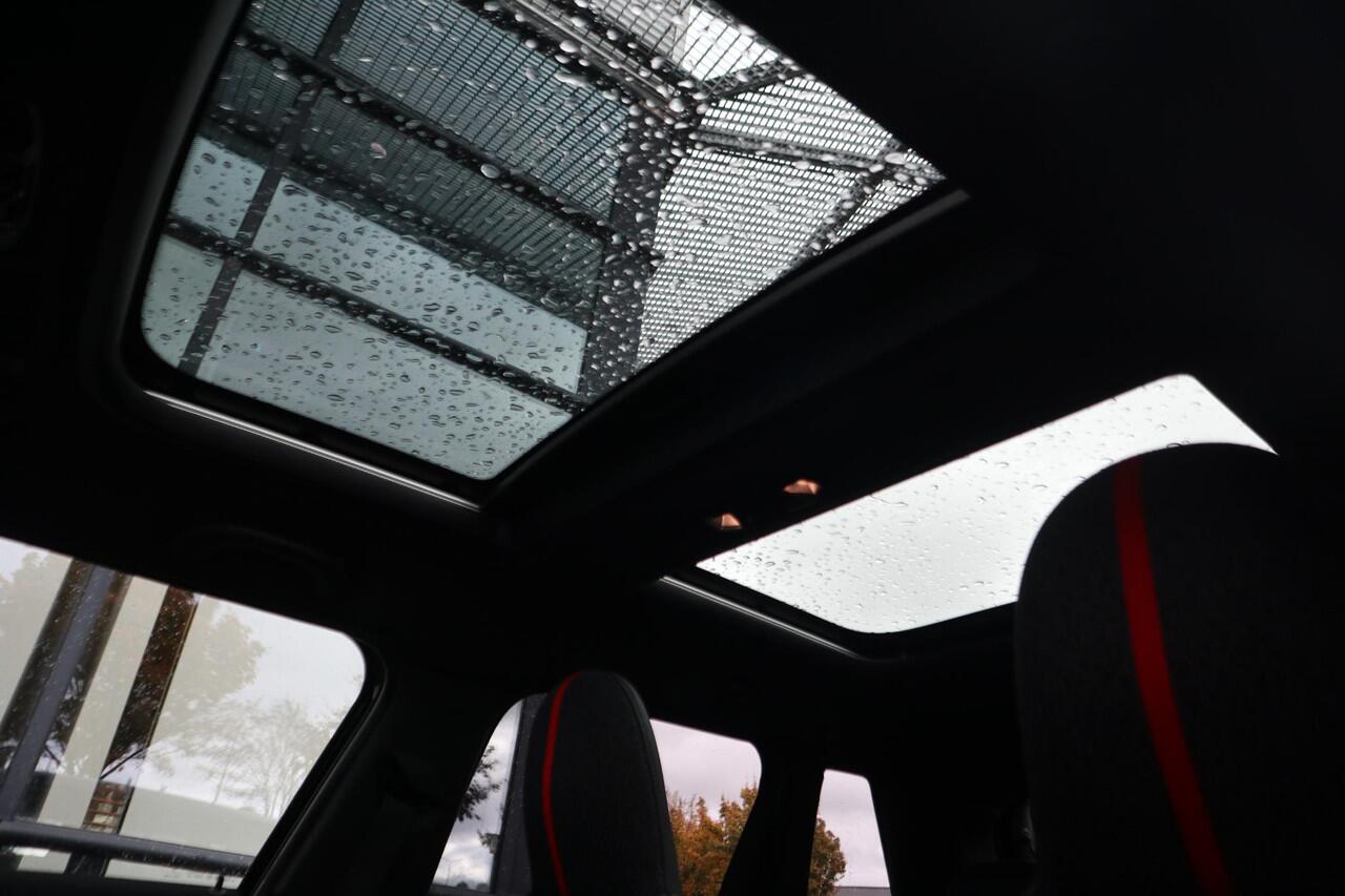 Mini COOPER 3-deurs C John Coopr Works Trim + Pakket M