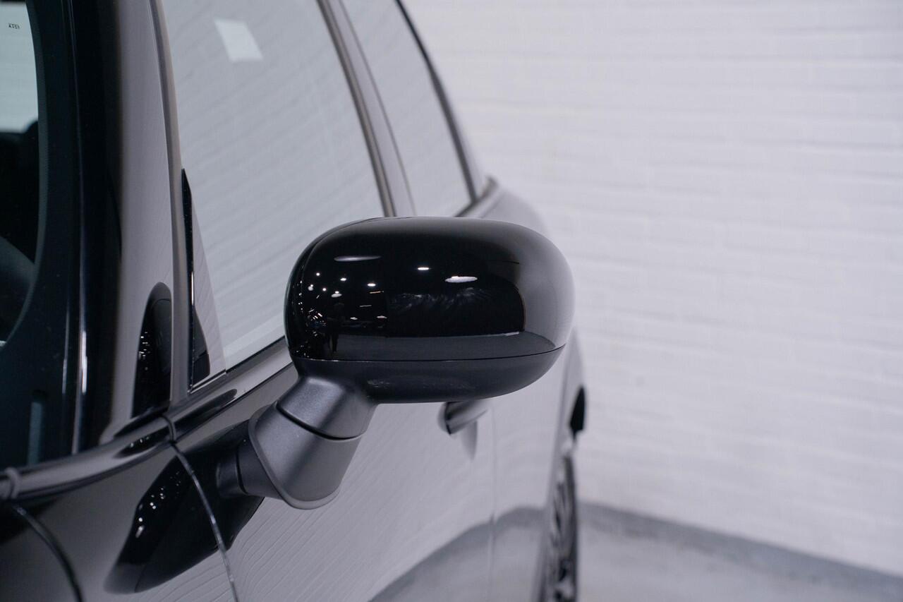 Mini COOPER Mini 1.5 C Classic XS navi DAB PDC v+a cruise-controle 360-camera led verlichting v+a lederen bekleding stoel/stuurverw. climate controle grootlicht assist draadloos telefoon opladen