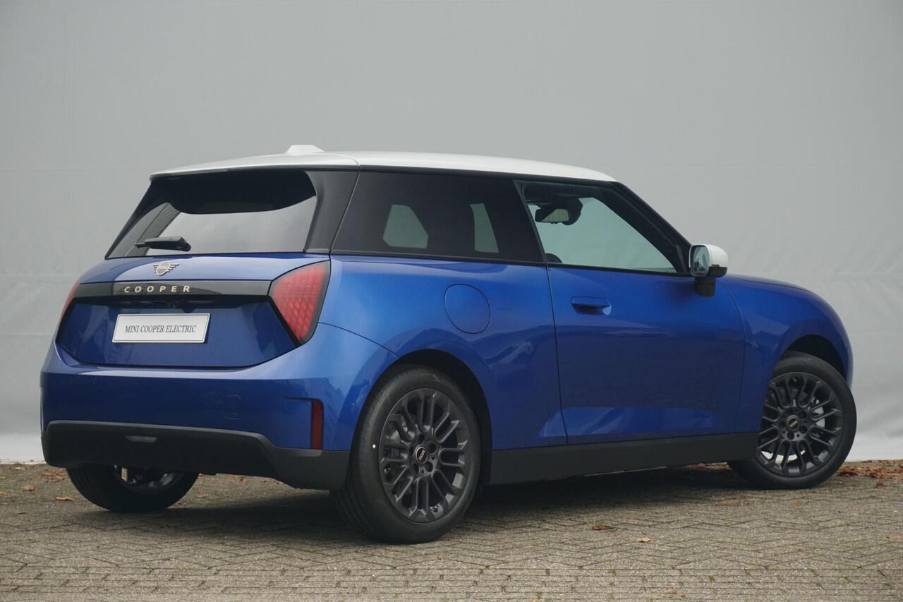 Mini COOPER E Favoured Trim | Pakket L