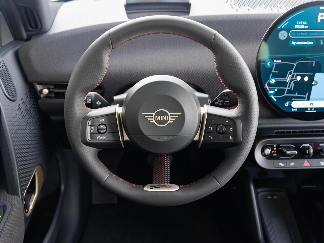 Mini COOPER E John Cooper Works | M Pakket