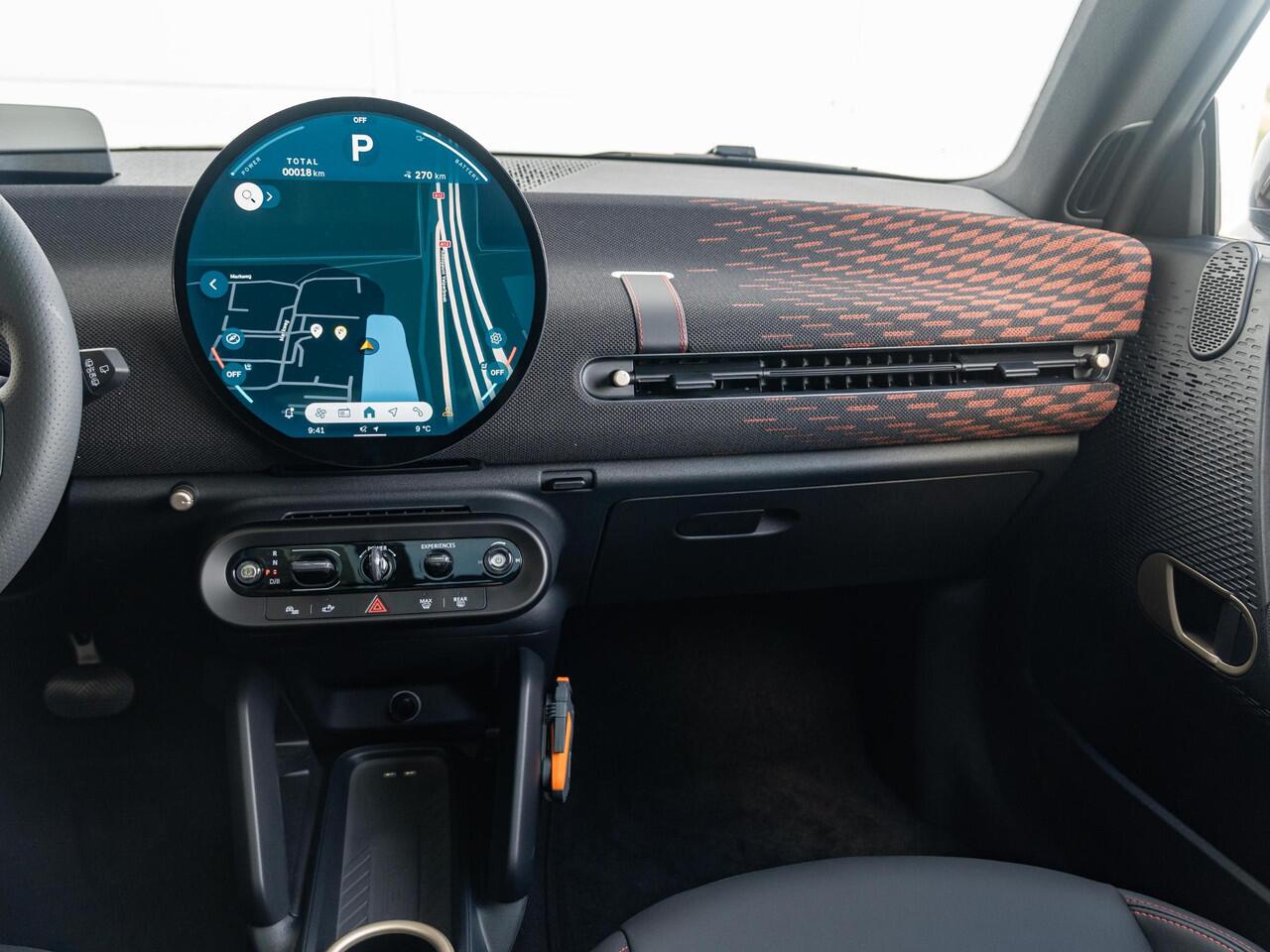 Mini COOPER E John Cooper Works | M Pakket