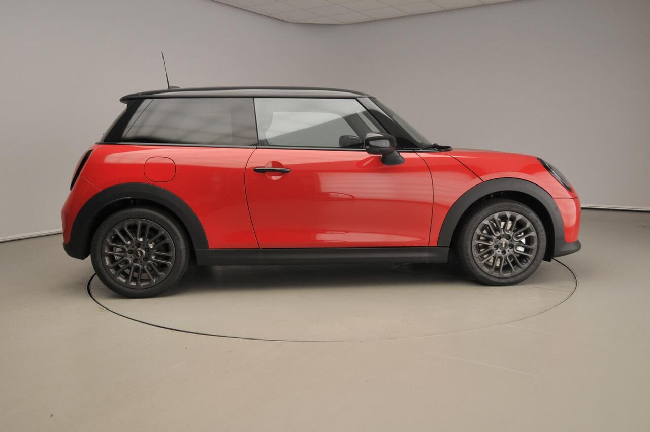 Mini COOPER 3-deurs C Sportstoelen / Panoramadak / Getint glas / Head-up / Harman Kardon / Alu wielen 17 inch