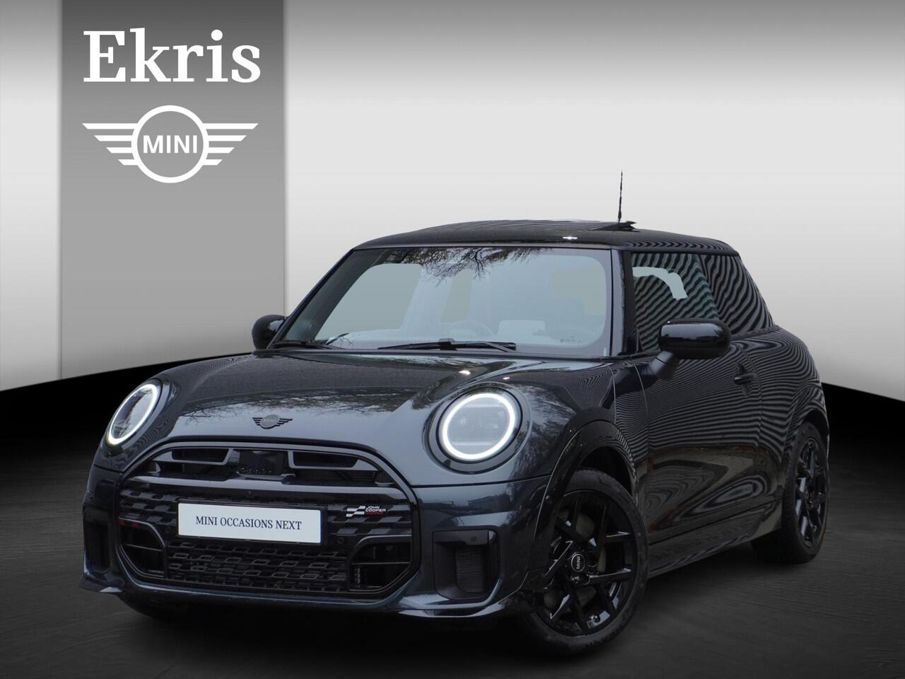Mini COOPER 3-deurs C John Cooper Works Uitvoering | Pakket XL | Glazen panoramadak | Driving Assistant Plus | Parking Assistant Plus | HIFI System Harman Kardon