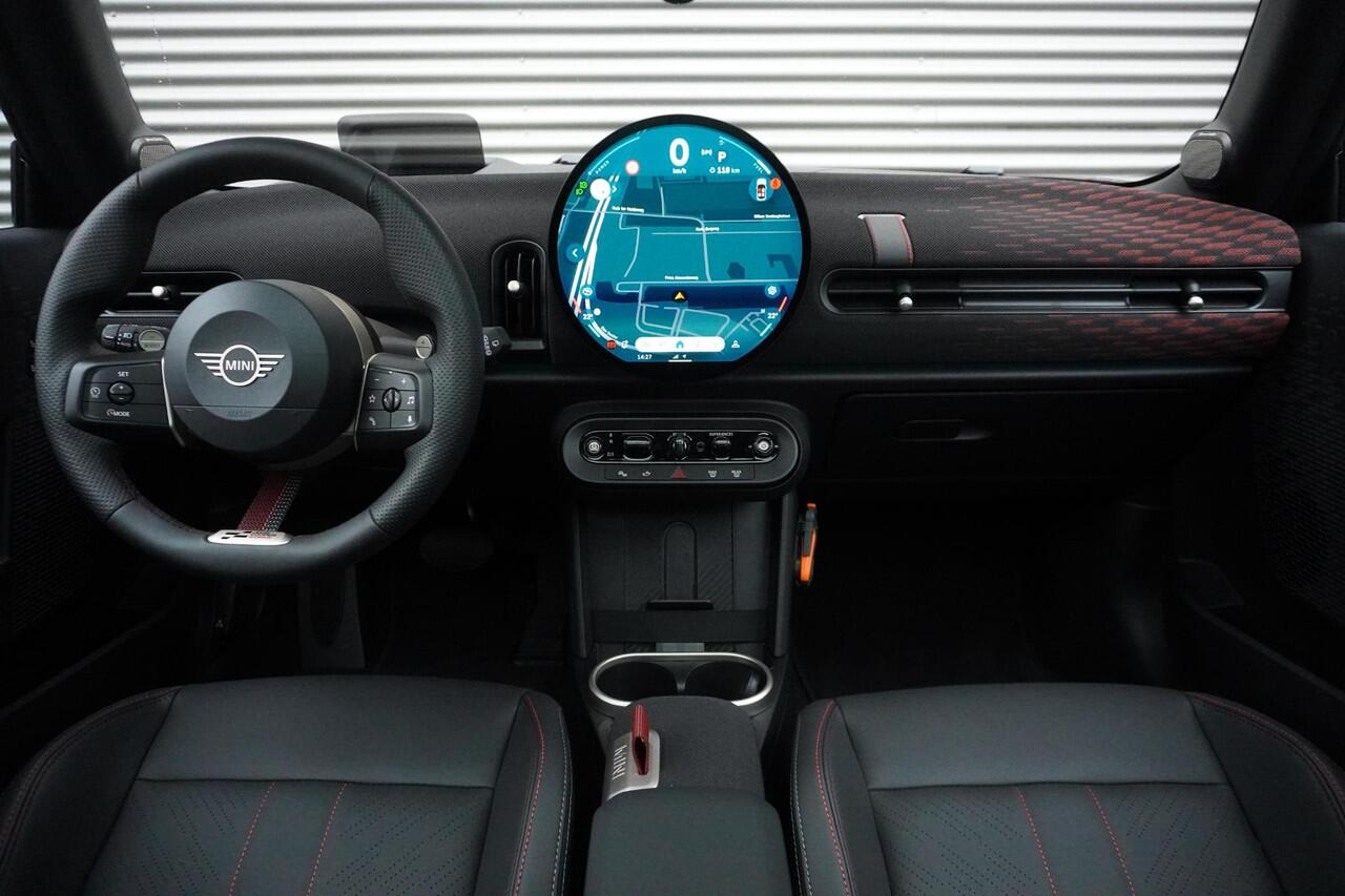 Mini COOPER 3-deurs C John Cooper Works Uitvoering | Pakket XL | Glazen panoramadak | Driving Assistant Plus | Parking Assistant Plus | HIFI System Harman Kardon