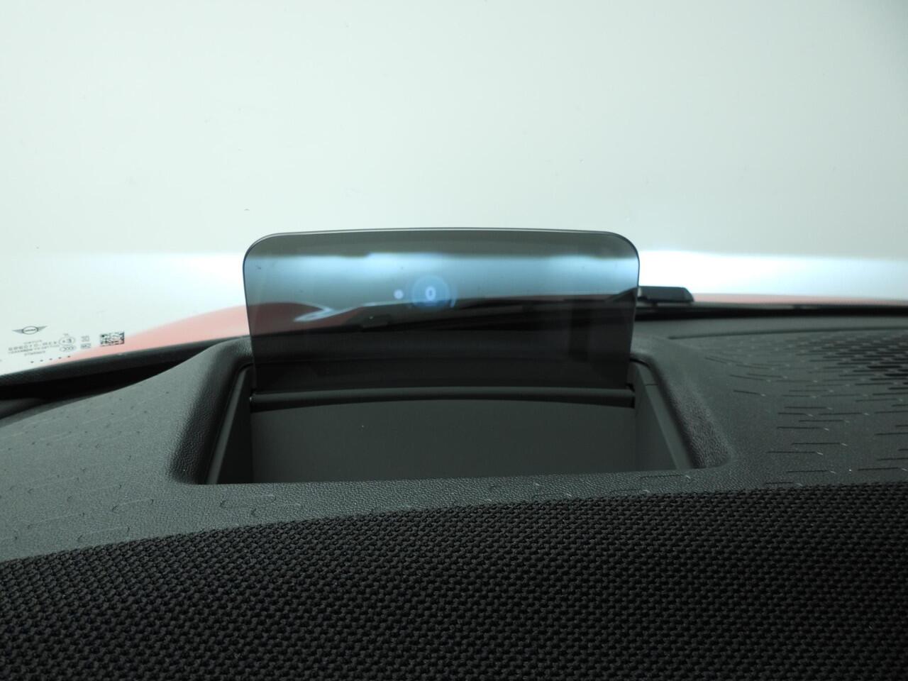 Mini COOPER 3-deurs C Sportstoelen / Panoramadak / Getint glas / Head-up / Harman Kardon / Alu wielen 17 inch