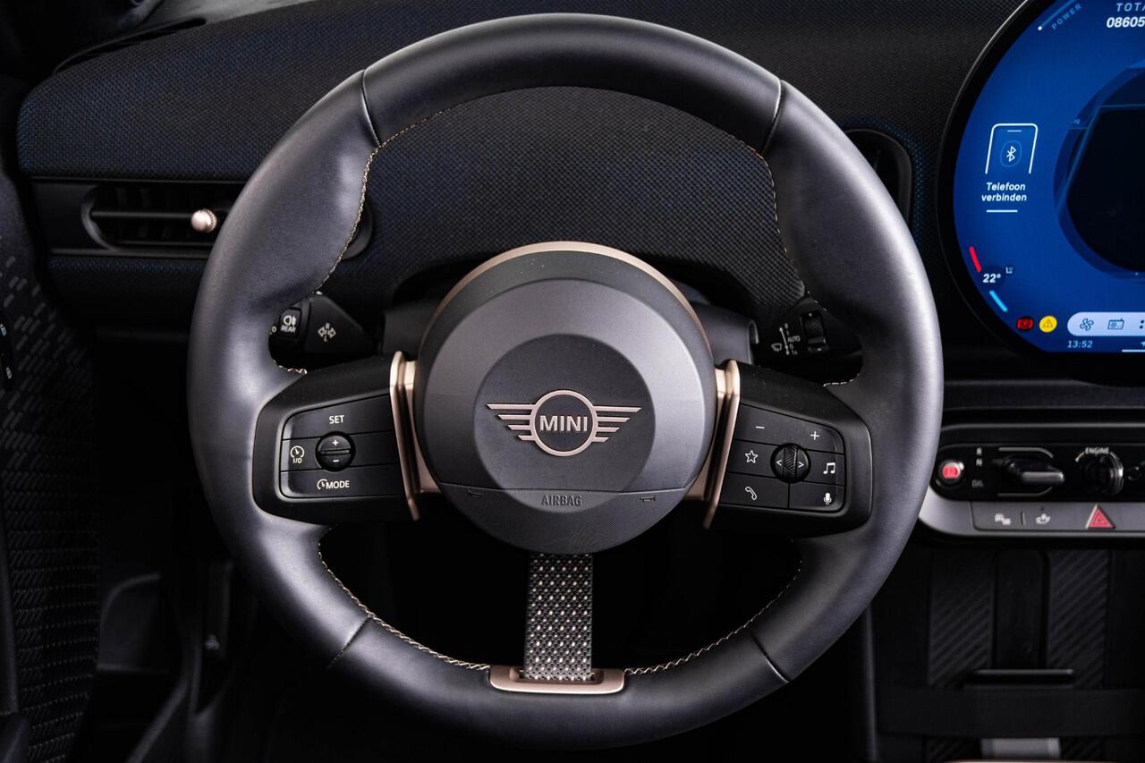 Mini COOPER Mini Cabrio 2.0 C Classic M Head up - Elektrisch verwarmde stoelen - Comfort Acces - Spiegelpakket - Windscherm - High-beam Assistant - Automatisch dimmende binnenspiegel - MINI Experience Modes -