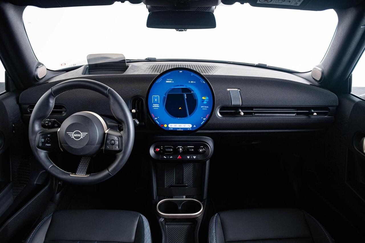Mini COOPER Mini Cabrio 2.0 C Classic M Head up - Elektrisch verwarmde stoelen - Comfort Acces - Spiegelpakket - Windscherm - High-beam Assistant - Automatisch dimmende binnenspiegel - MINI Experience Modes -