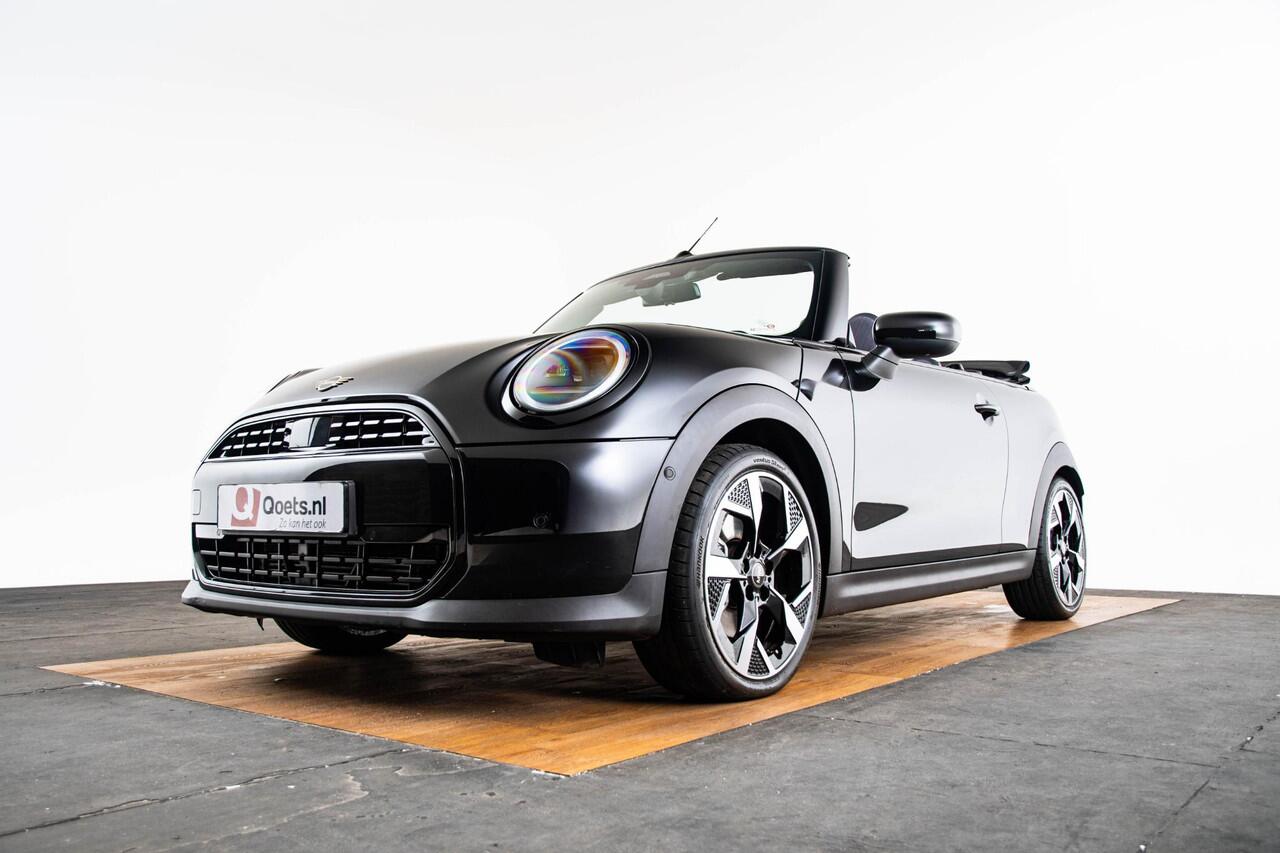 Mini COOPER Mini Cabrio 2.0 C Classic M Head up - Elektrisch verwarmde stoelen - Comfort Acces - Spiegelpakket - Windscherm - High-beam Assistant - Automatisch dimmende binnenspiegel - MINI Experience Modes -