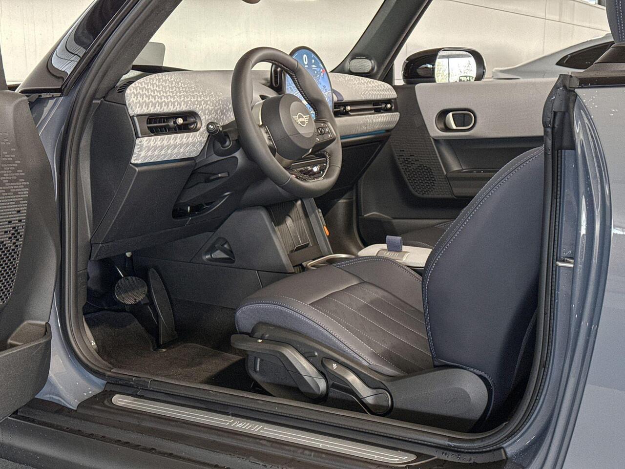 Mini COOPER Cabrio 2.0 C Favoured L - Boost Deals