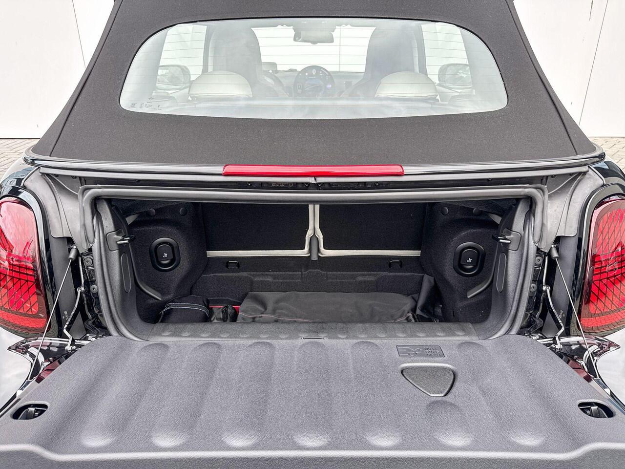 Mini COOPER Cabrio C | John Cooper Works | Pakket M