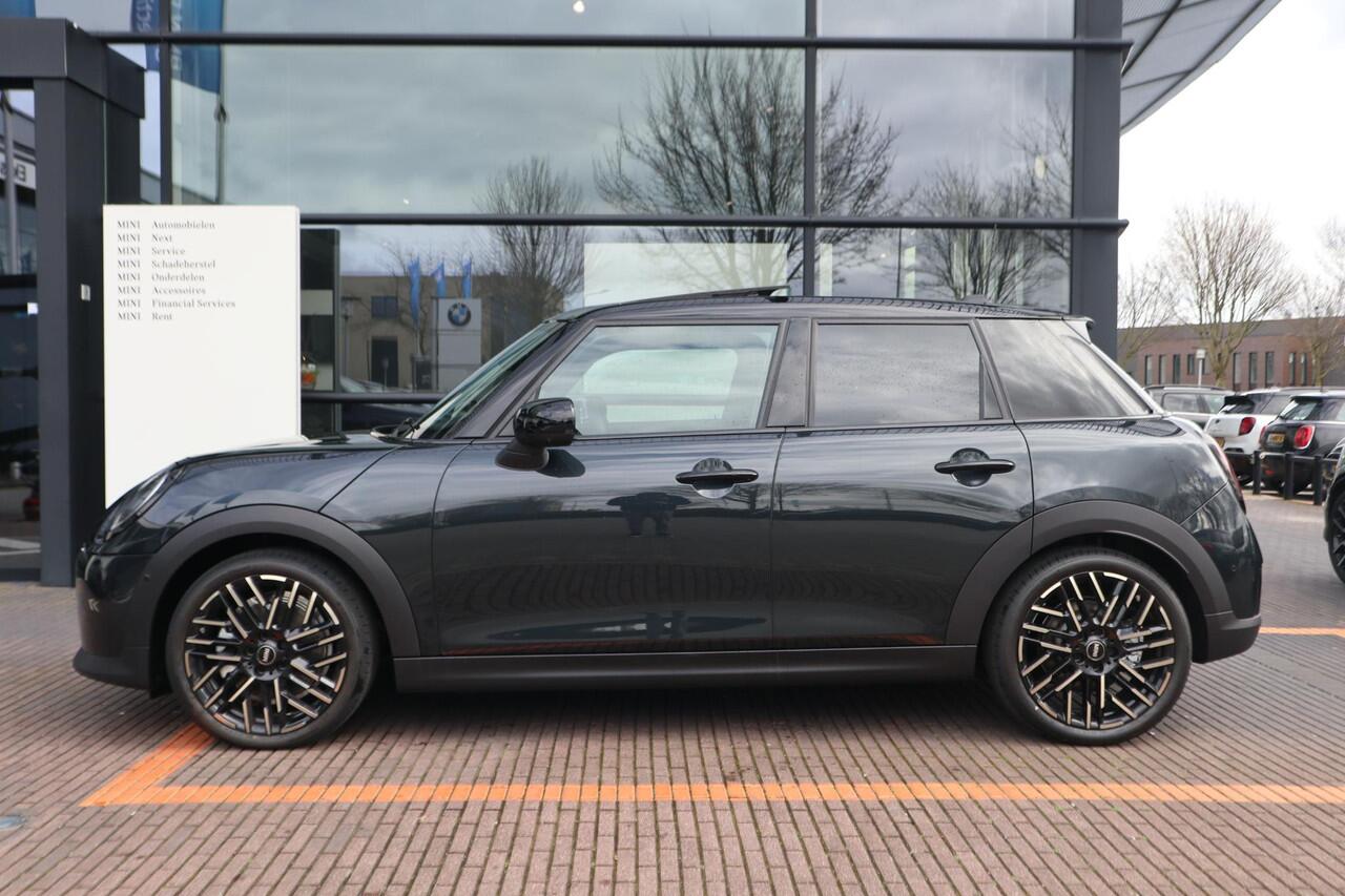 Mini COOPER 5-deurs C | Favoured Trim + Pakket XL