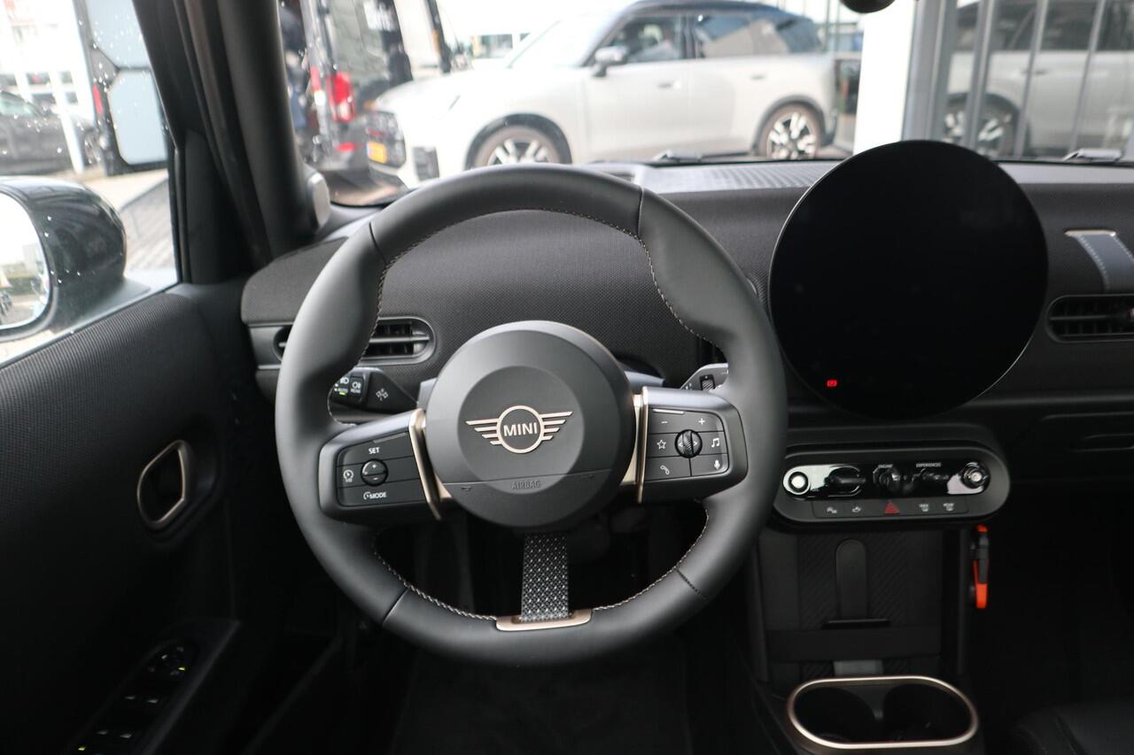 Mini COOPER 5-deurs C | Favoured Trim + Pakket XL
