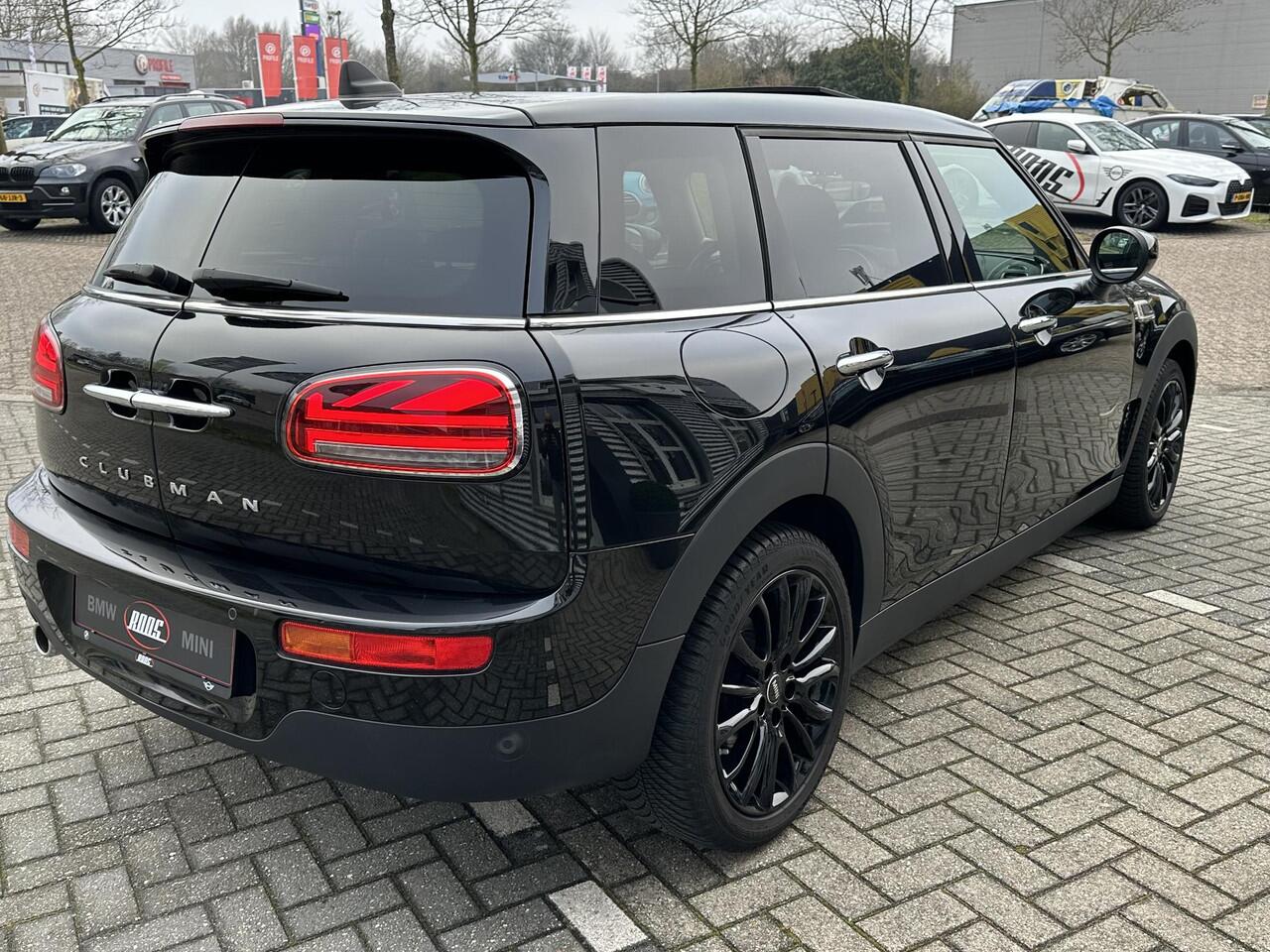 Mini COOPER CLUBMAN 1.5 Chili Panodak | Harman kardon | Led | Sportstoel