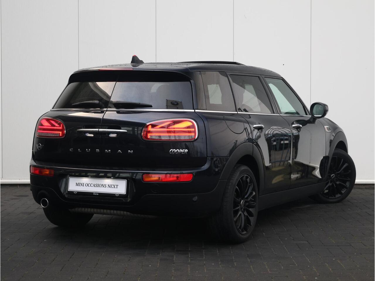 Mini COOPER CLUBMAN Mini 1.5 Business Edition Comfort Access/ Panoramadak/ Cruise Control/ Comfortstoelen/ Getint Glas/ Led-Koplampen