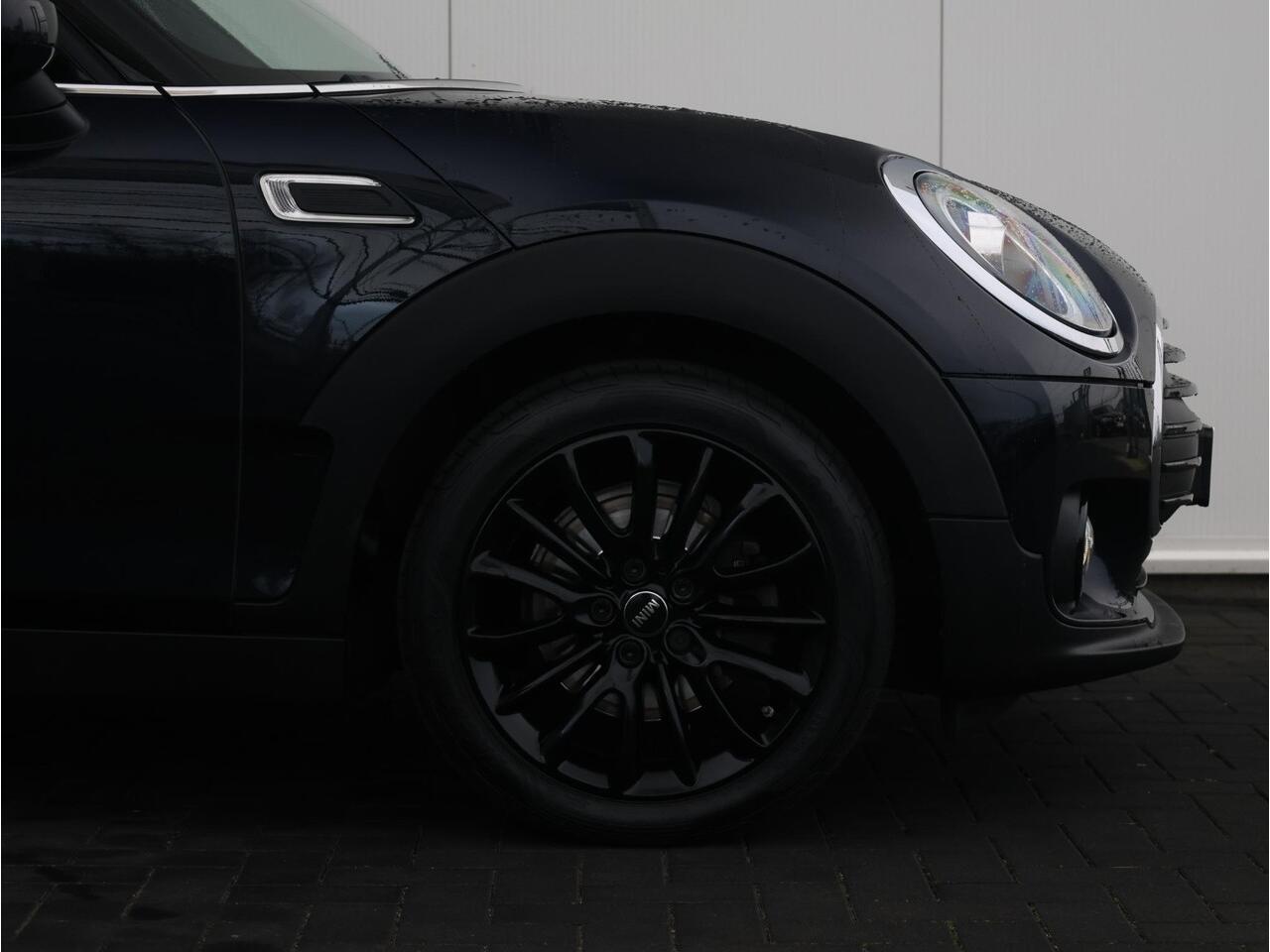 Mini COOPER CLUBMAN Mini 1.5 Business Edition Comfort Access/ Panoramadak/ Cruise Control/ Comfortstoelen/ Getint Glas/ Led-Koplampen