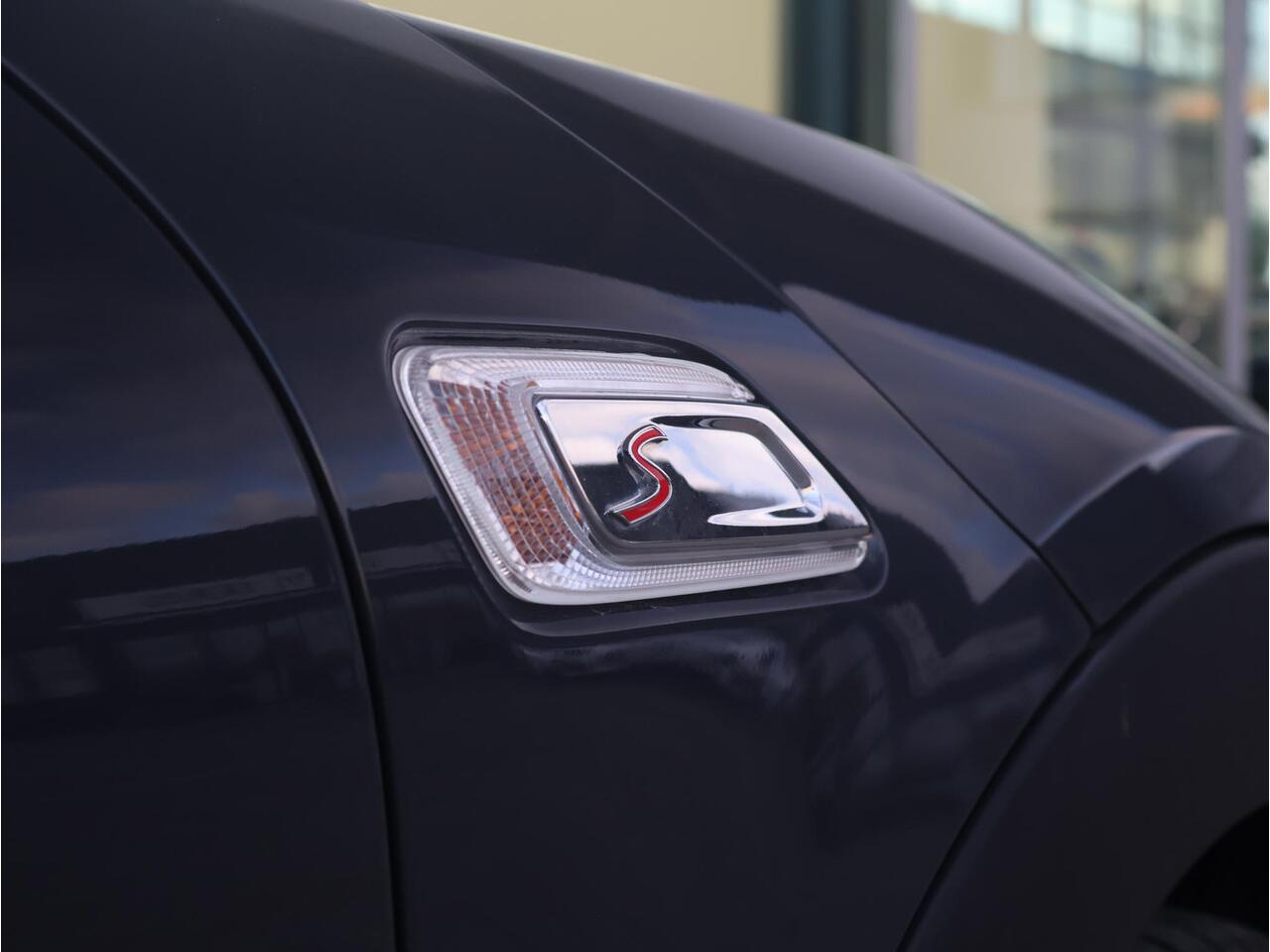 Mini COOPER CLUBMAN 2.0 S Chili Panoramadak/ Comfortstoelen/ Harman-Kardon/ Head-Up/ Active Cruise Control