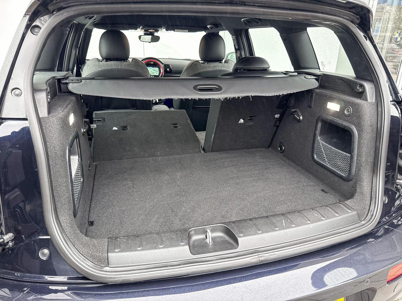 Mini COOPER CLUBMAN Business Edition LED Koplampen / MINI Navigatie / Comfort Acces / Automaat