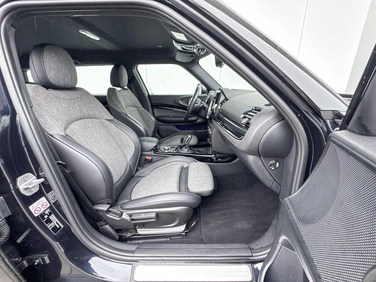 Mini COOPER CLUBMAN Business Edition LED Koplampen / MINI Navigatie / Comfort Acces / Automaat