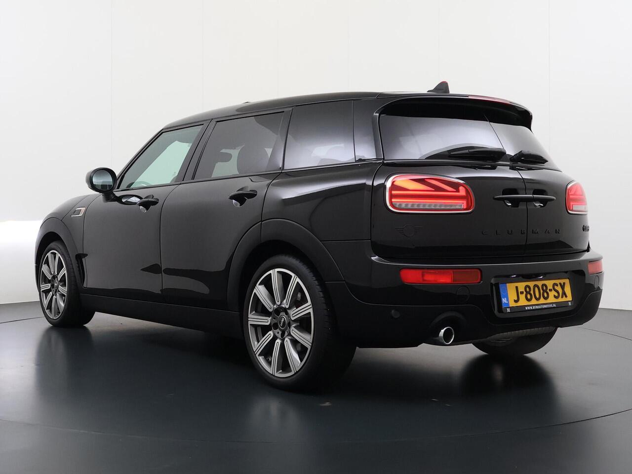 Mini COOPER CLUBMAN Mini 1.5 Richmond Park Edition VAN ¤ 26.900,- VOOR ¤ 23.877,- UW LENTEVOORDEEL ¤ 3.023,-! | PANORAMA DAK | CAMERA| STOELVERW. | LEER| KEYLESS| ORIGINEEL NL AUTO RIJKLAARPRIJS INCL. 12 MND BOVAG GARANTIE