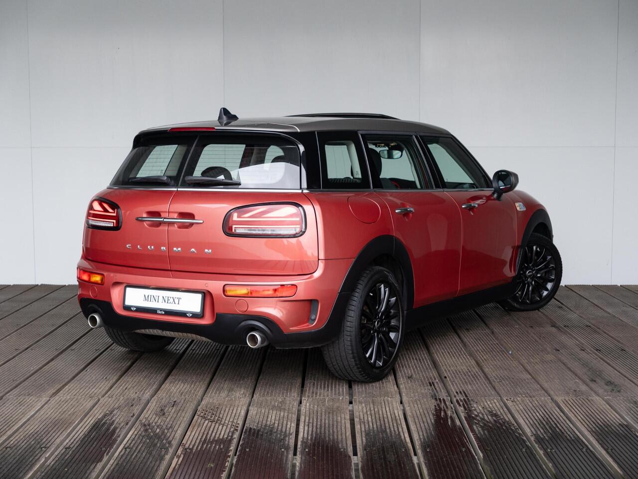 Mini COOPER CLUBMAN S Aut. Indian Summer Red ed + Panoramadak