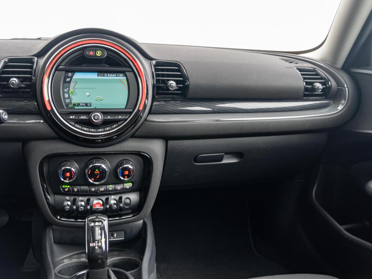 Mini COOPER CLUBMAN S Aut. Indian Summer Red ed + Panoramadak