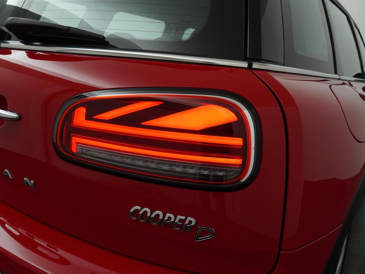 Mini COOPER CLUBMAN D Business Edition | Harman & Kardon | Comfort Access | NAVI | Parkeersensoren |