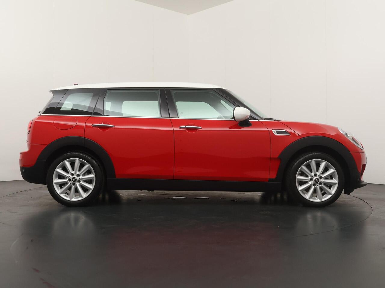 Mini COOPER CLUBMAN D Business Edition | Harman & Kardon | Comfort Access | NAVI | Parkeersensoren |
