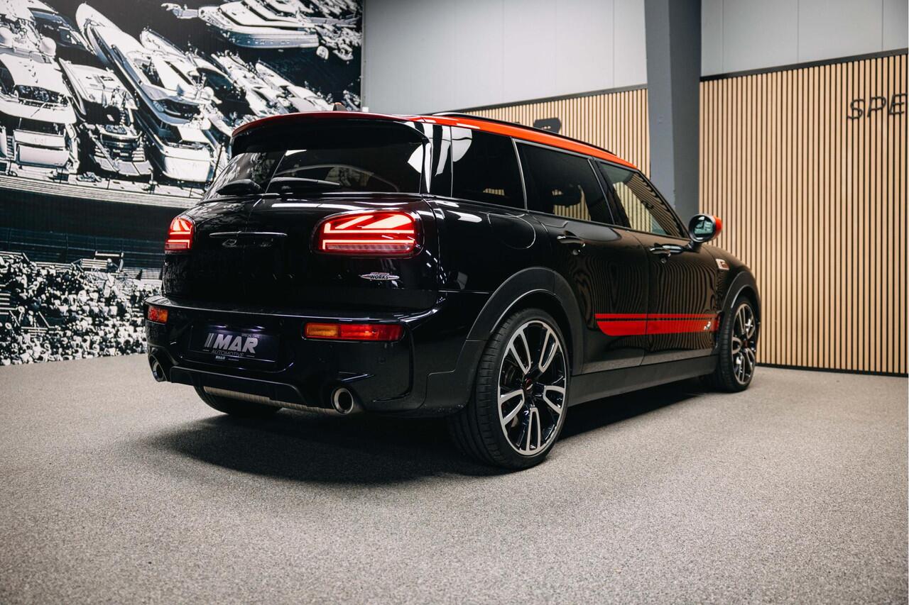 Mini COOPER CLUBMAN 2.0 JCW ALL4 John Works | JCW | Rood dak | Sportstoelen | Stoelverwarming | Head-Up |