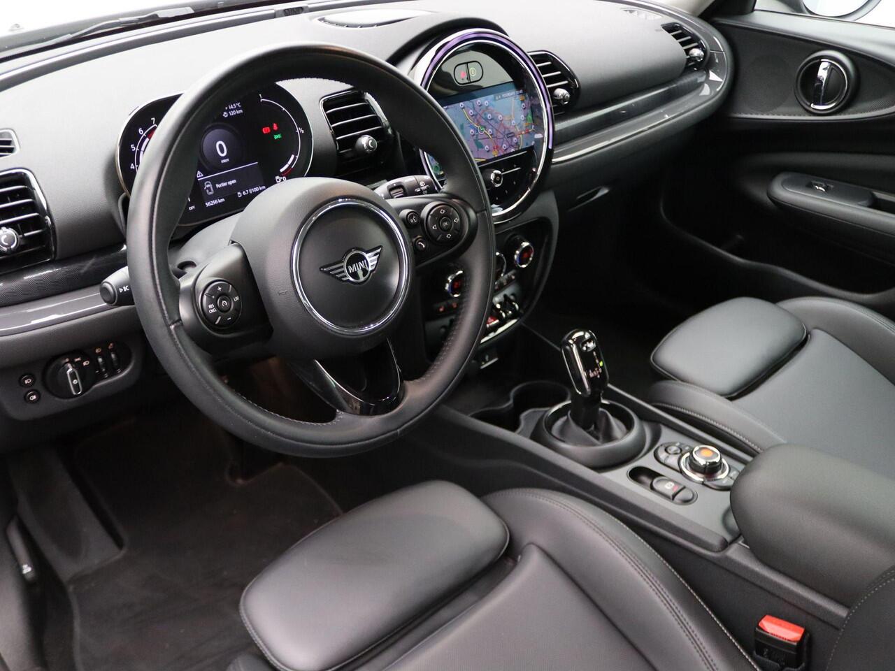 Mini COOPER CLUBMAN Business Edition + Salt + Visibility Package + Sportstoelen + 17''