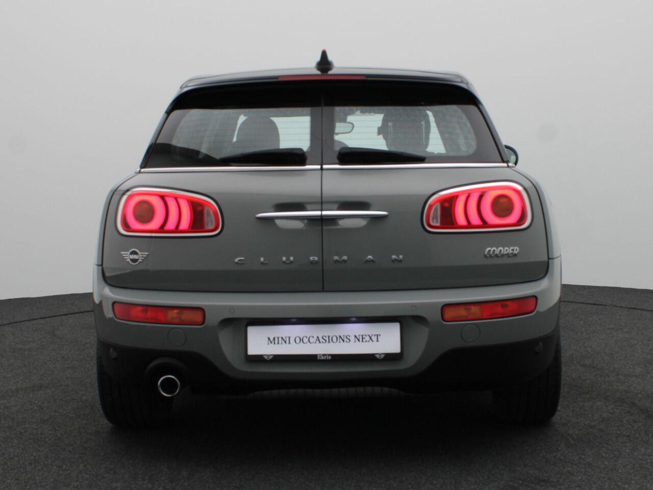 Mini COOPER CLUBMAN Business Edition + Salt + Visibility Package + Sportstoelen + 17''