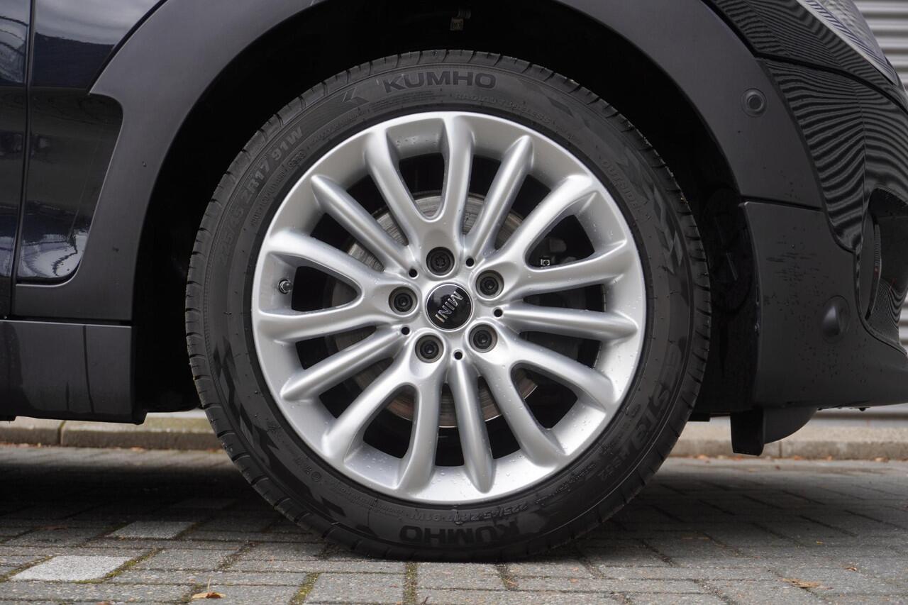 Mini COOPER CLUBMAN | Comfort Pack | Apple Carplay | Navigatie | Sportstoelen | Verwarmbare Voorstoelen