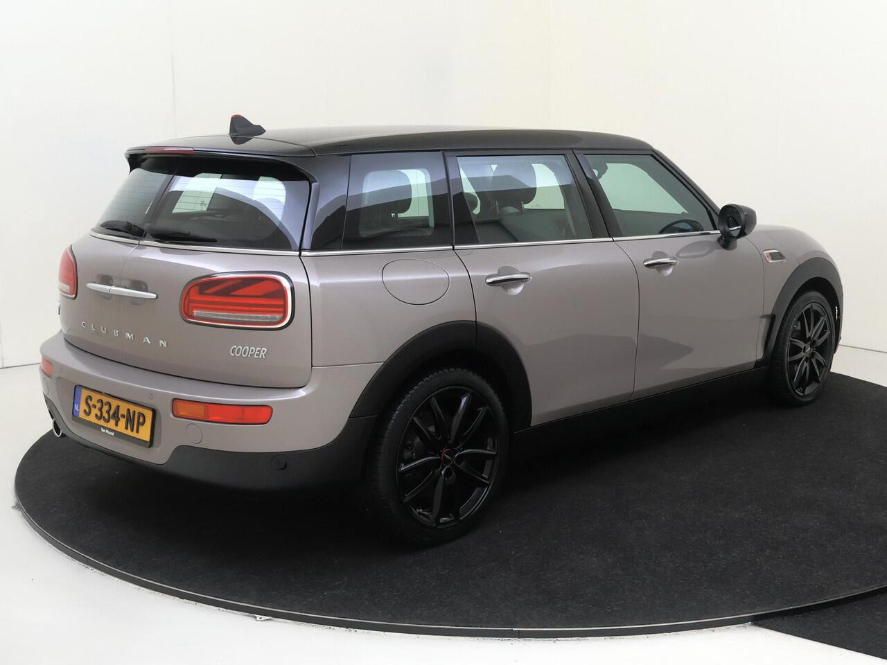 Mini COOPER CLUBMAN Mini 1.5 John Cooper Works Automaat | Navigatie | Parkeersensoren & Camera | LM Velgen |