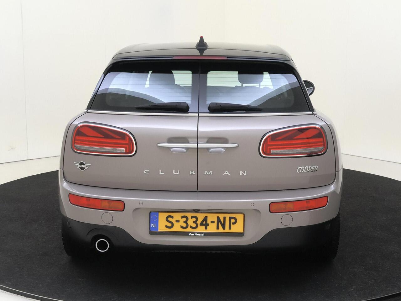 Mini COOPER CLUBMAN Mini 1.5 John Cooper Works Automaat | Navigatie | Parkeersensoren & Camera | LM Velgen |