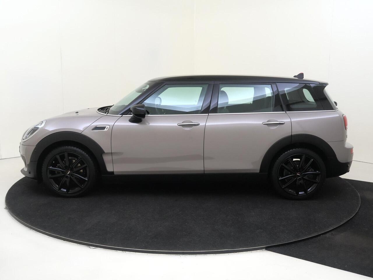 Mini COOPER CLUBMAN Mini 1.5 John Cooper Works Automaat | Navigatie | Parkeersensoren & Camera | LM Velgen |