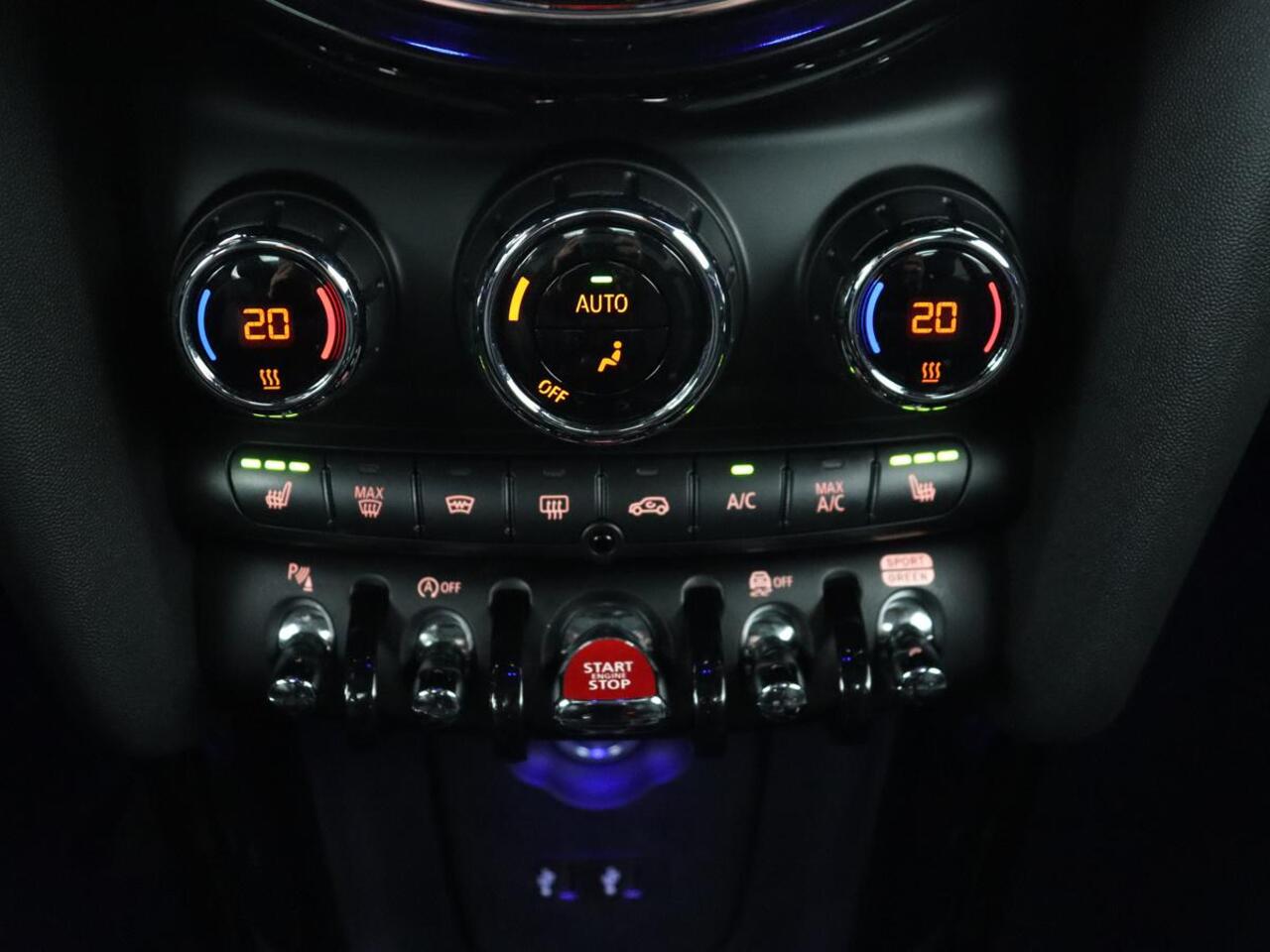 Mini COOPER S 2.0 60 Years | Panoramadak | Stoelverwarming | Leder | Head-Up | Park Assist | Carplay | Navigatie | Keyless | Full LED | Harman/Kardon | Climate control | Cruise control