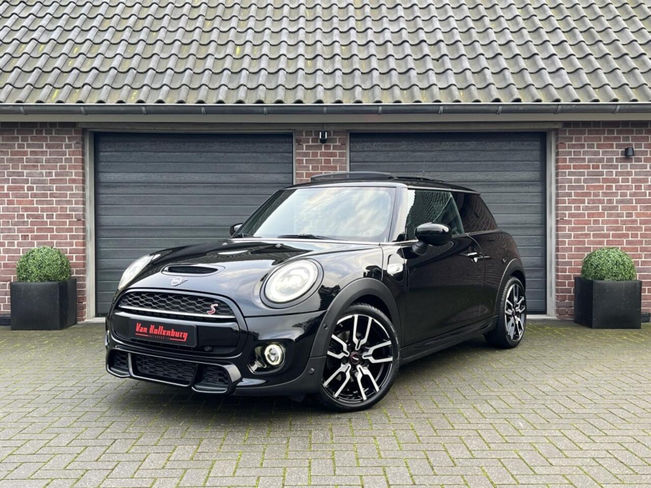 Mini COOPER S John Cooper Works Aut Pano Keyless LED 192 PK JCW Sportstoelen