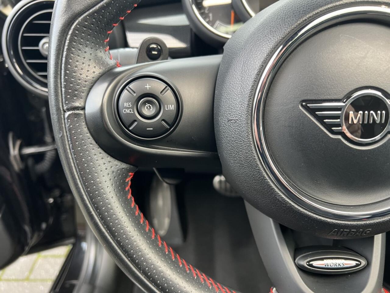 Mini COOPER S John Cooper Works Aut Pano Keyless LED 192 PK JCW Sportstoelen