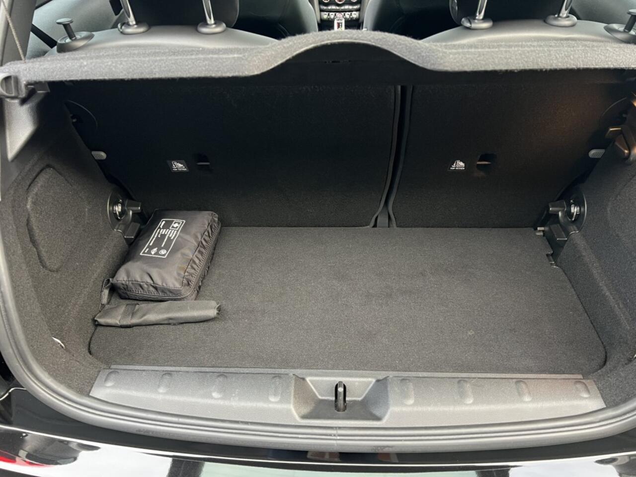 Mini COOPER S John Cooper Works Aut Pano Keyless LED 192 PK JCW Sportstoelen