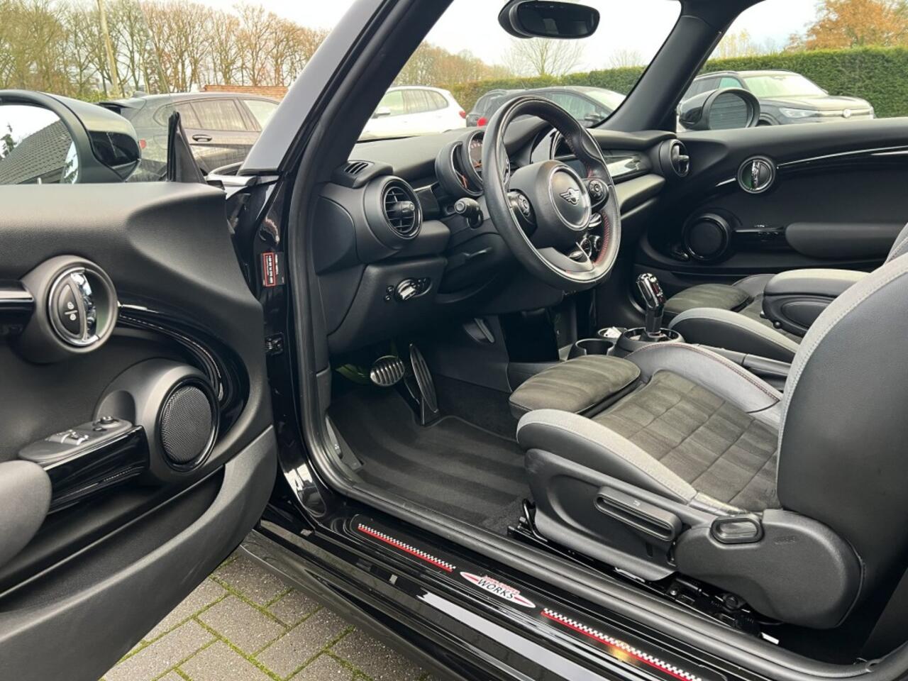 Mini COOPER S John Cooper Works Aut Pano Keyless LED 192 PK JCW Sportstoelen