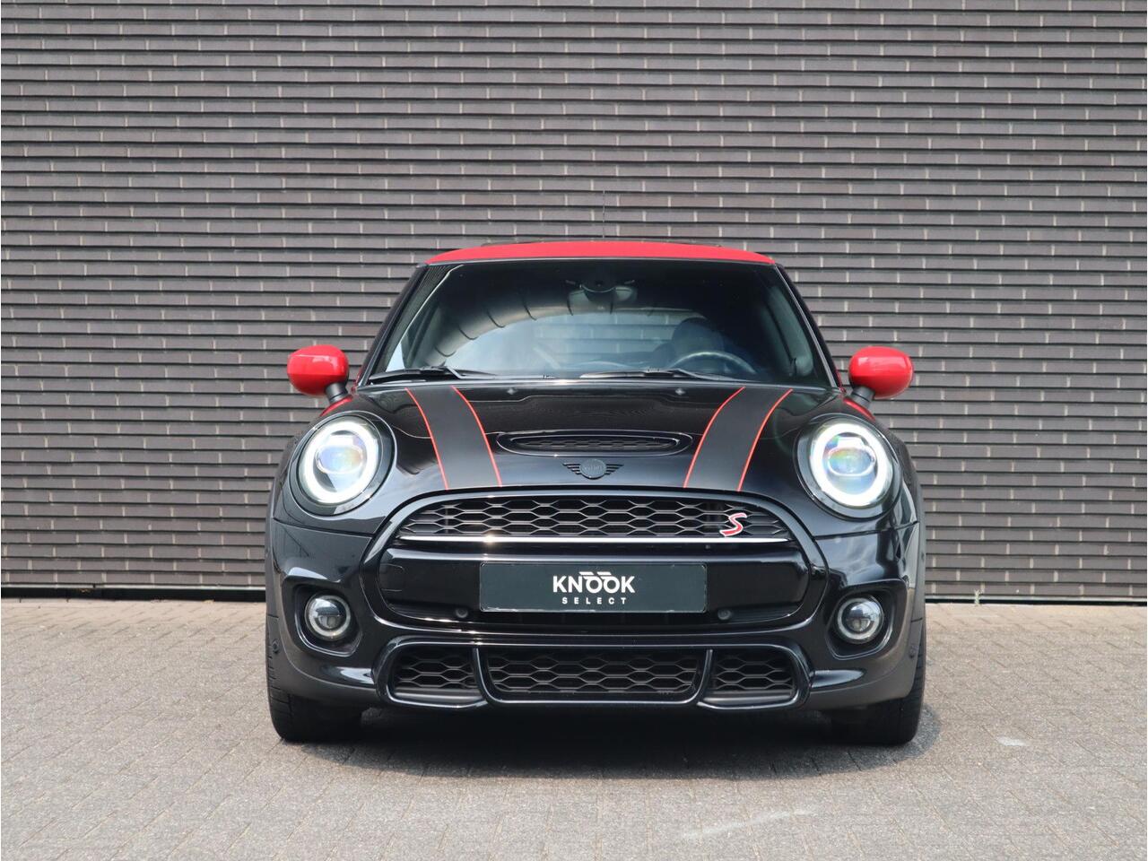 Mini COOPER S 2.0 JCW Pack / Panodak / Apple CarPlay