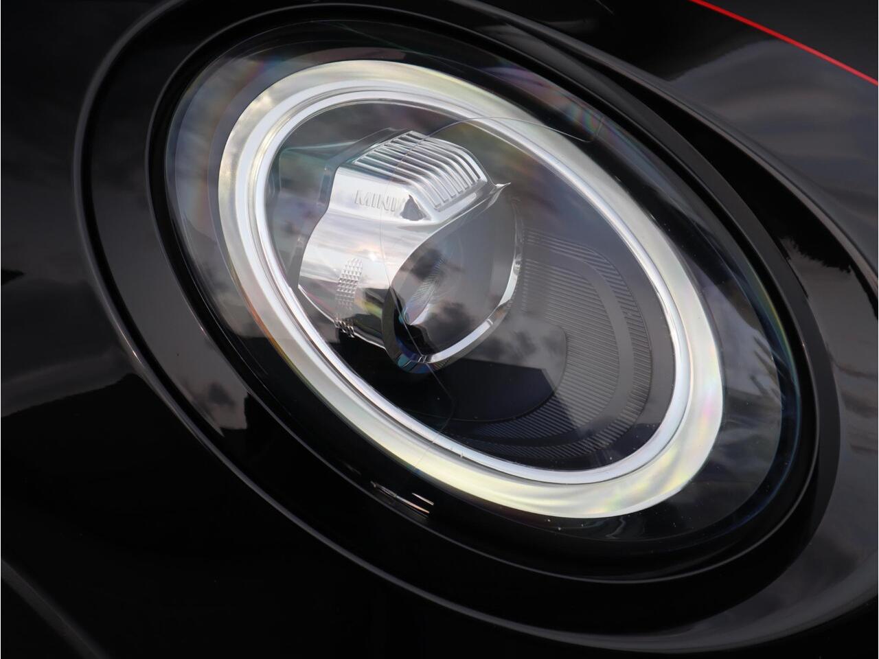 Mini COOPER S 2.0 JCW Pack / Panodak / Apple CarPlay